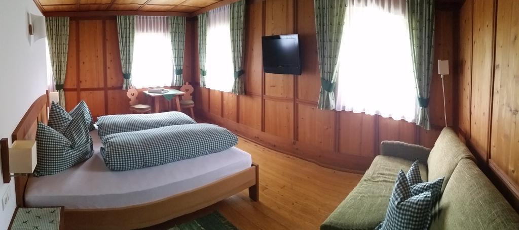 Berggasthaus Agritur Moserhof Брайес  Экстерьер фото